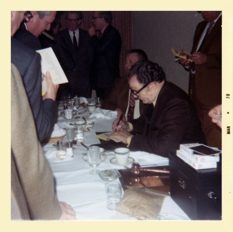  Louis L'Amour Autographing books 